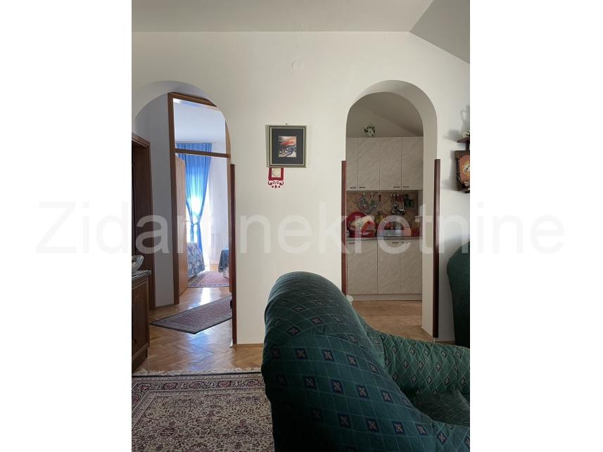 Квартира, 645 м², 100 000$ — FAKTOR